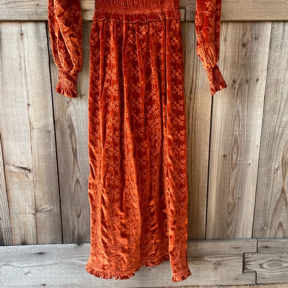 Elegant Orange Smocked Dress - Picture 5 of 7